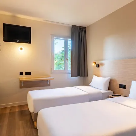 Hotel Kyriad Eco - Marne-la-vallée 2*