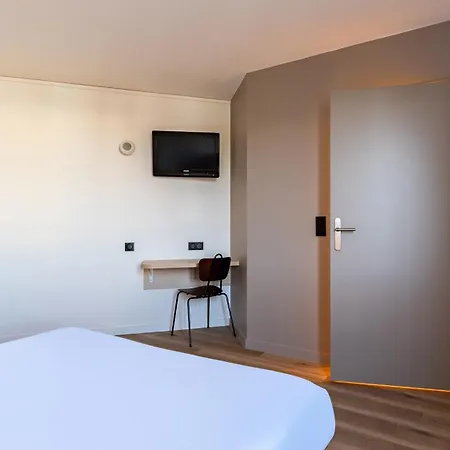 Kyriad Eco - Marne-la-vallée Hotel 2*