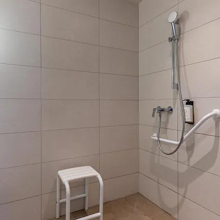 Hotel Kyriad Eco - Marne-la-vallée 2*