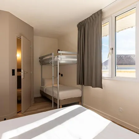Kyriad Eco - Marne-la-vallée Hotel