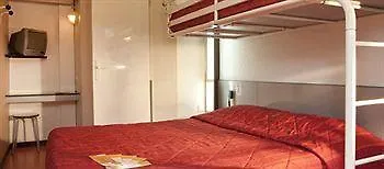 Kyriad Eco - Marne-la-vallee 호텔
