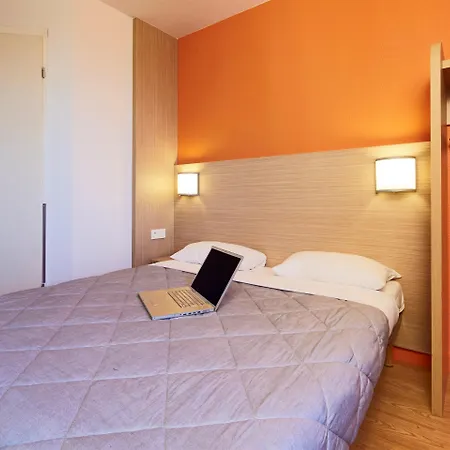 Kyriad Eco - Marne-la-vallee 2*