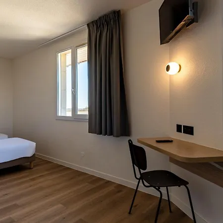 Kyriad Eco - Marne-la-vallee 2* ביוסי-סיינט-ג'ורג'