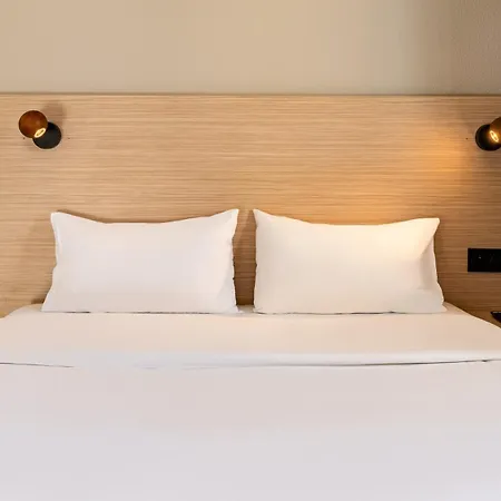 호텔 Kyriad Eco - Marne-la-vallee 2*